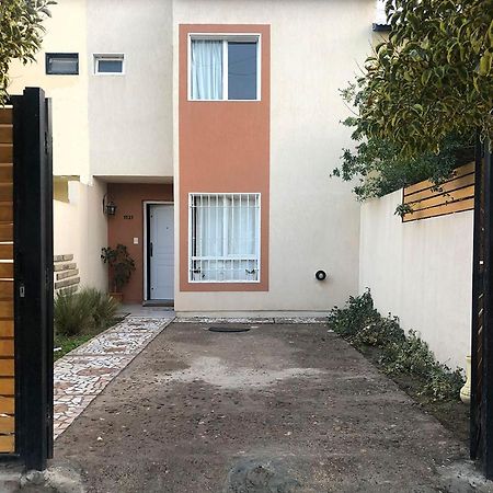 Arenas B&B- Casa Compartida Puerto Madryn Exterior foto